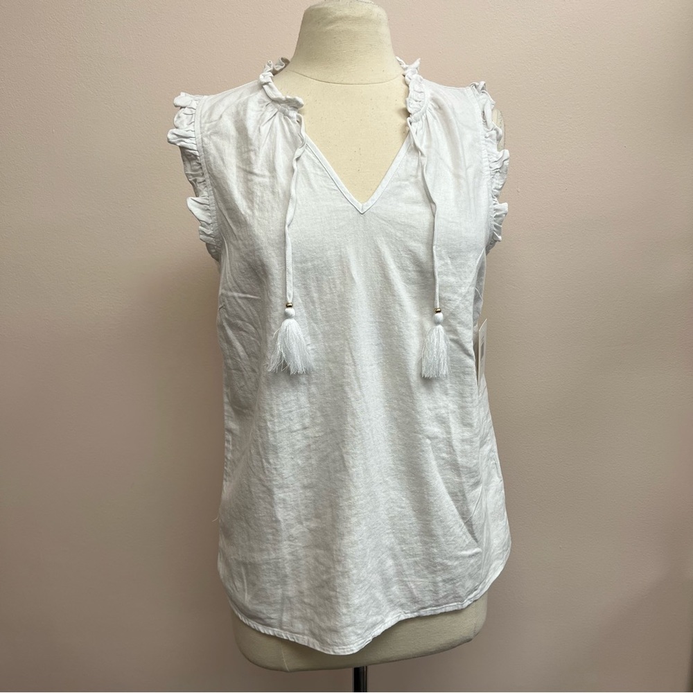 Ellen Tracy Sleeveless Blouse in White
